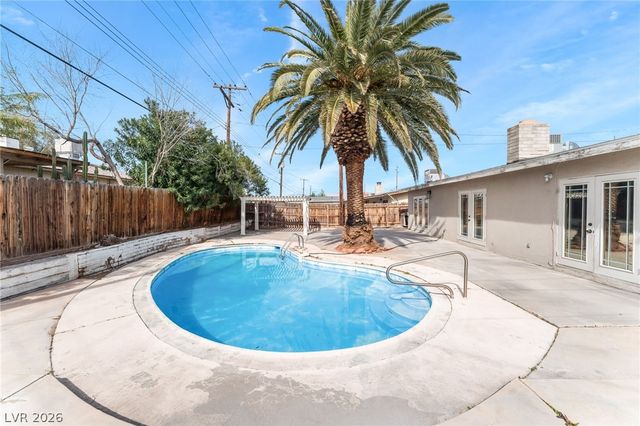 2129 North Michael Way, Las Vegas, NV 89108