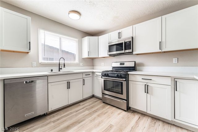 2129 North Michael Way, Las Vegas, NV 89108