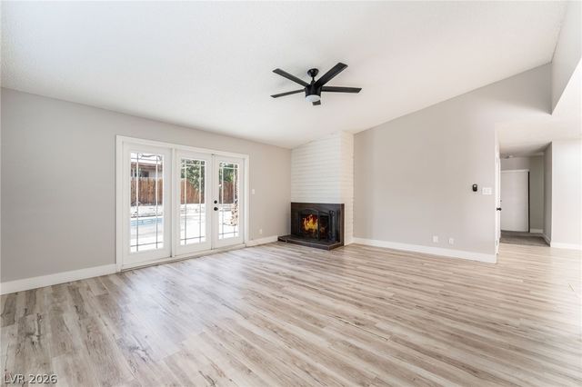 2129 North Michael Way, Las Vegas, NV 89108