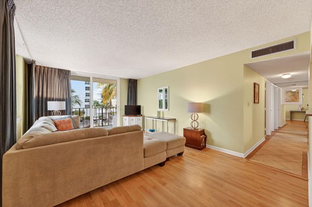 1009 N Ocean Boulevard 312, Pompano Beach, FL 33062