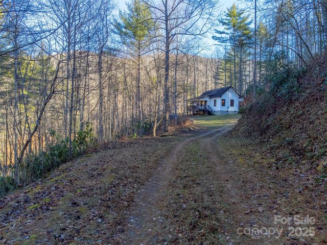 109 Hog Cove Road, Sylva, NC 28779