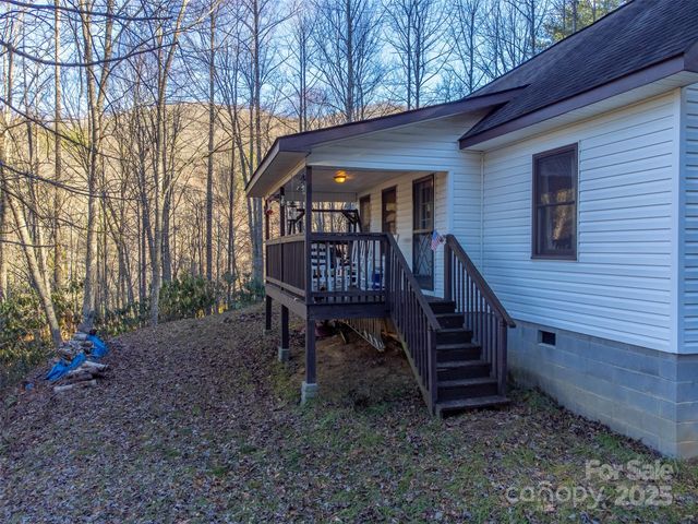 109 Hog Cove Road, Sylva, NC 28779