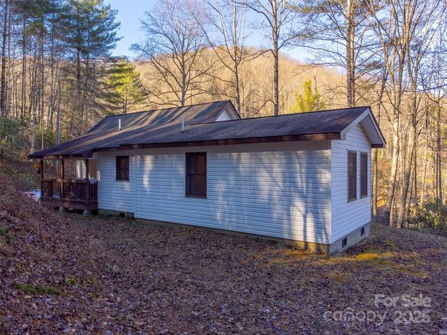 109 Hog Cove Road, Sylva, NC 28779