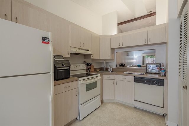 2054 SW Silver Pine Way 123d, Palm City, FL 34990