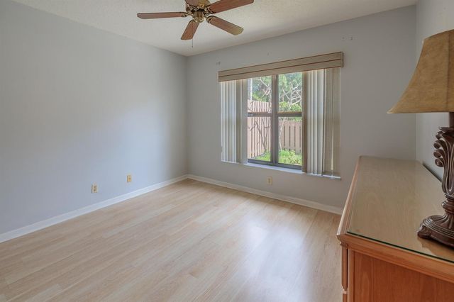 2054 SW Silver Pine Way 123d, Palm City, FL 34990