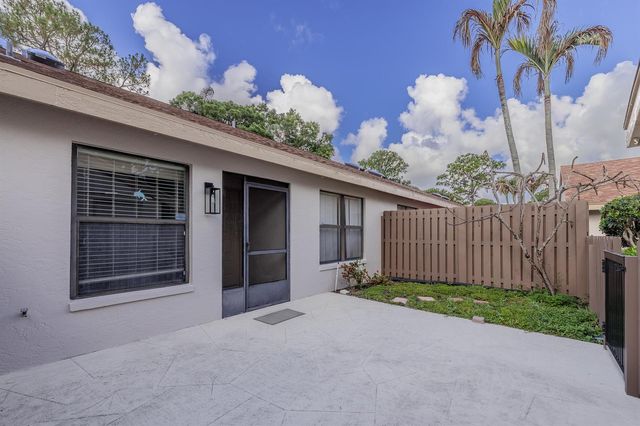 2054 SW Silver Pine Way 123d, Palm City, FL 34990