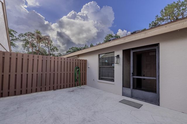 2054 SW Silver Pine Way 123d, Palm City, FL 34990