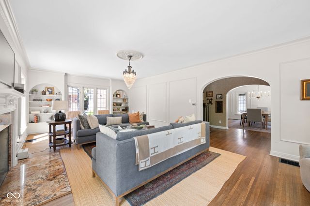 5344 N Pennsylvania Street, Indianapolis, IN 46220