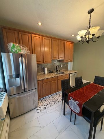 3 Spring Garden St. 3, Boston, MA 02125