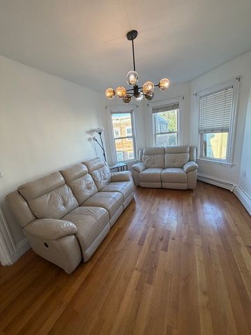 3 Spring Garden St. 3, Boston, MA 02125