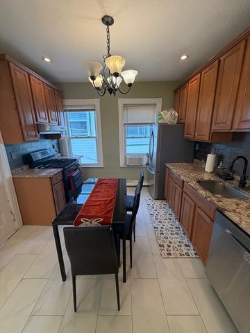 3 Spring Garden St. 3, Boston, MA 02125