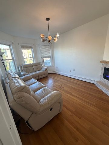 3 Spring Garden St. 3, Boston, MA 02125