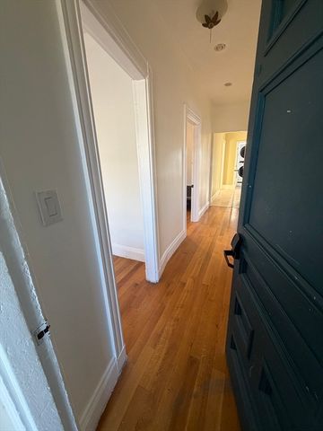 3 Spring Garden St. 3, Boston, MA 02125