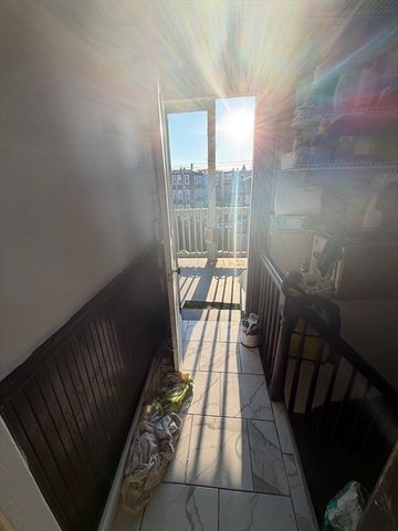 3 Spring Garden St. 3, Boston, MA 02125