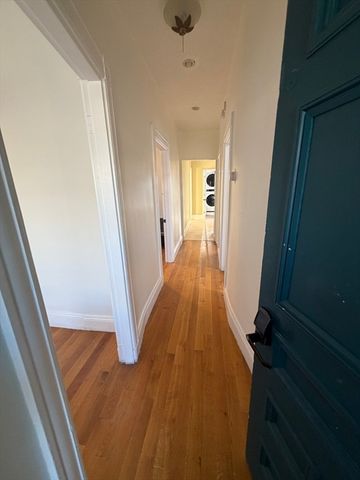 3 Spring Garden St. 3, Boston, MA 02125