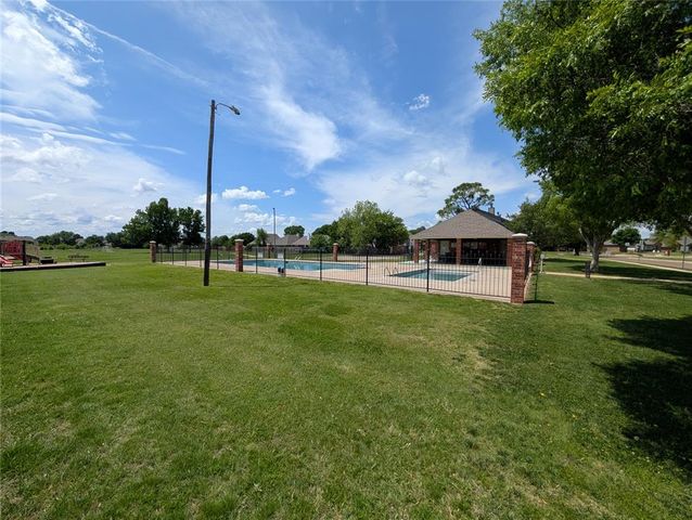 2817 Brompton Drive, Norman, OK 73072