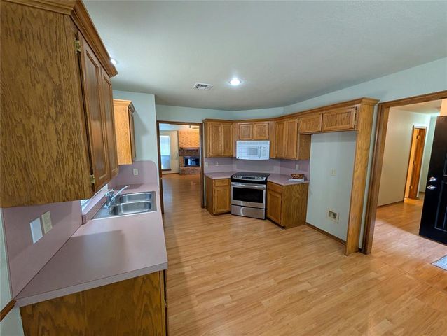 2817 Brompton Drive, Norman, OK 73072