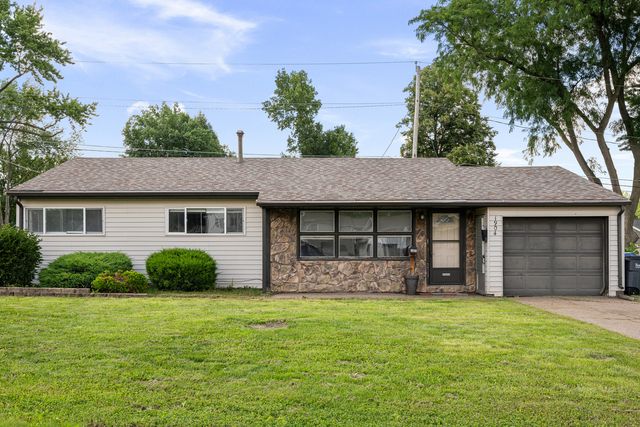 1904 N Oak Street, Bettendorf, IA 52722