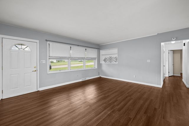 1904 N Oak Street, Bettendorf, IA 52722