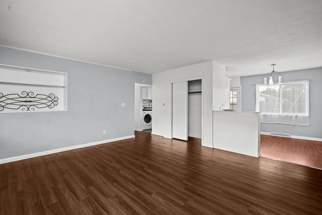 1904 N Oak Street, Bettendorf, IA 52722