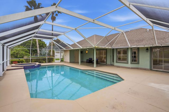 4720 INNISBROOK CT N, Elkton, FL 32033