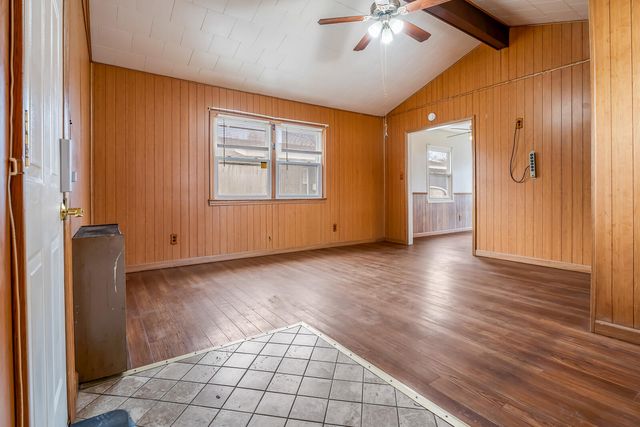 6403 New Jersey Avenue, Hammond, IN 46323