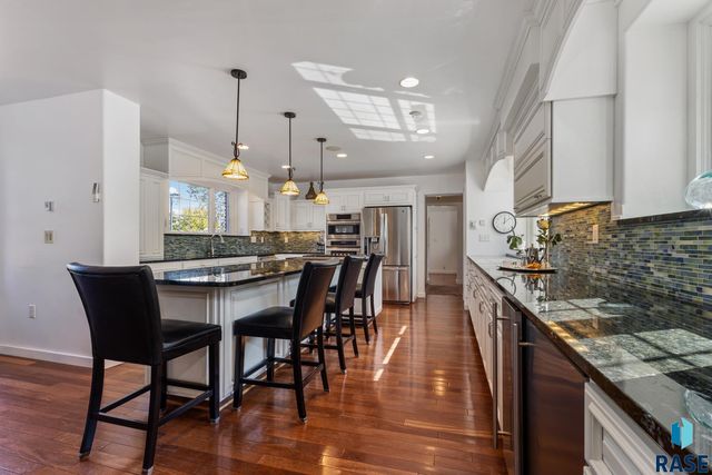 1 W Penmarch Pl Place, Sioux Falls, SD 57108