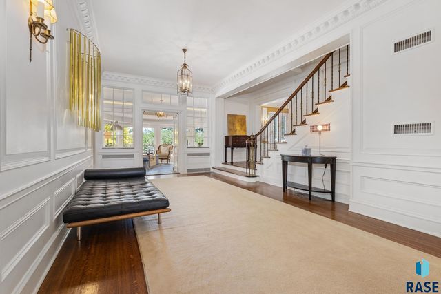 1 W Penmarch Pl Place, Sioux Falls, SD 57108