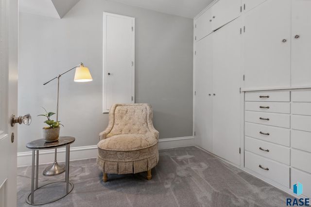 1 W Penmarch Pl Place, Sioux Falls, SD 57108