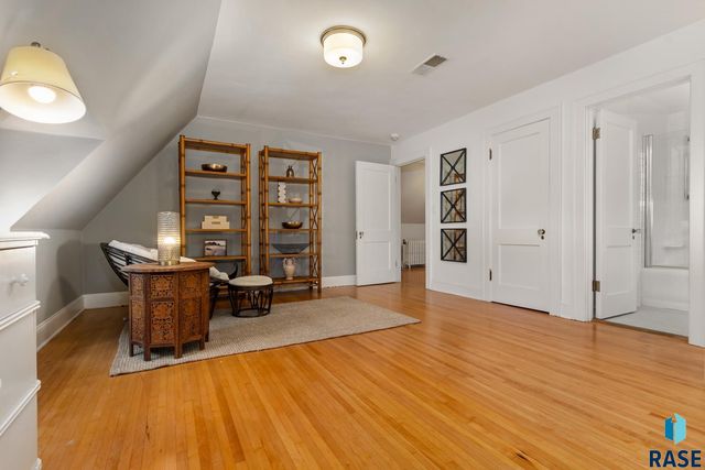 1 W Penmarch Pl Place, Sioux Falls, SD 57108