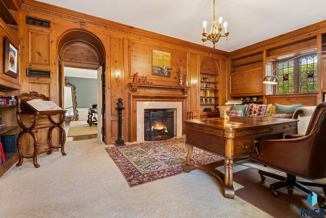 1 W Penmarch Pl Place, Sioux Falls, SD 57108