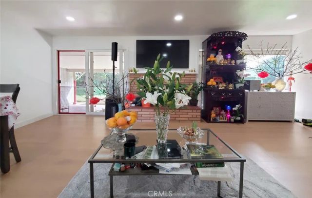 9862 Royal Palm, Garden Grove, CA 92841