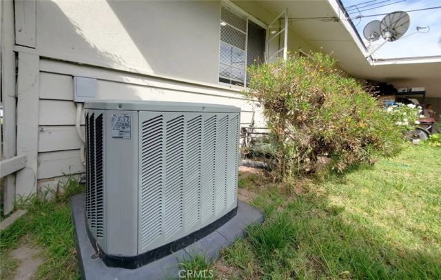9862 Royal Palm, Garden Grove, CA 92841
