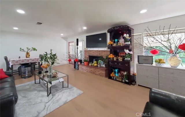 9862 Royal Palm, Garden Grove, CA 92841
