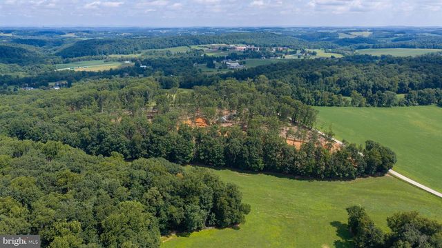 14602 PIN OAK - BERKELEY MODEL LN, Glen Rock, PA 17327