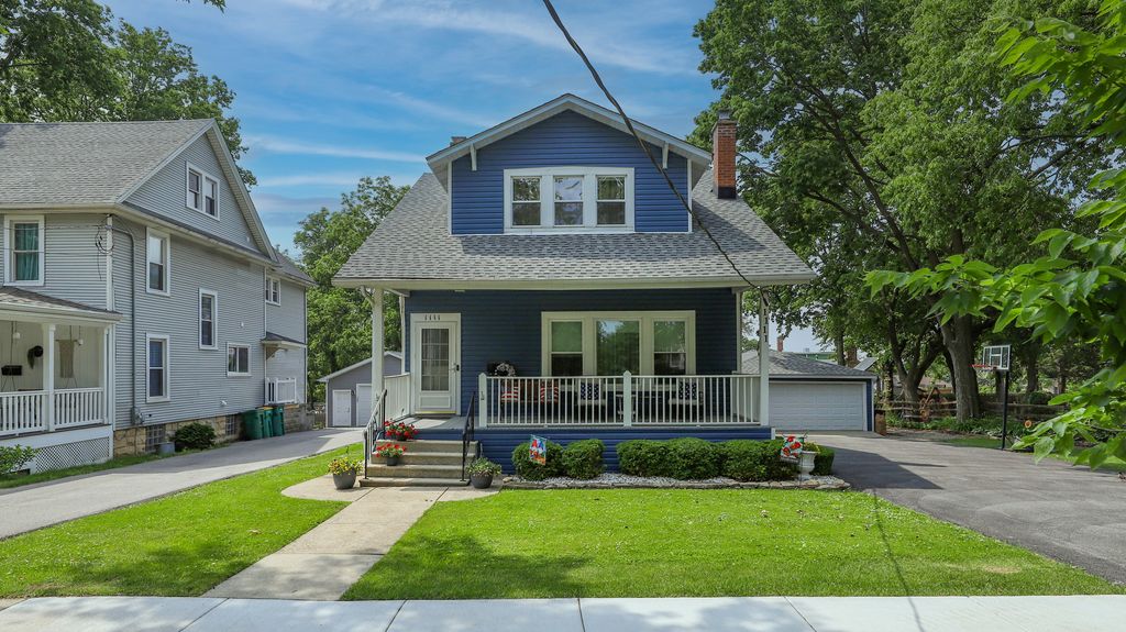 1111 S Washington Street, Lockport, IL 60441 — exterior