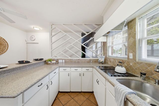 626 W Alabama Street, Houston, TX 77006