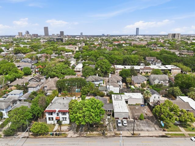 626 W Alabama Street, Houston, TX 77006