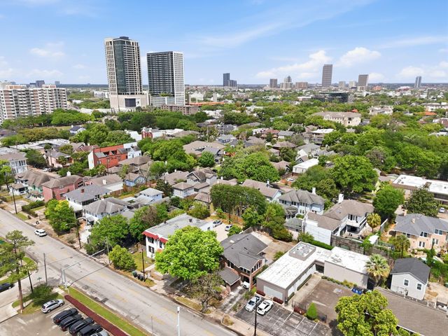 626 W Alabama Street, Houston, TX 77006