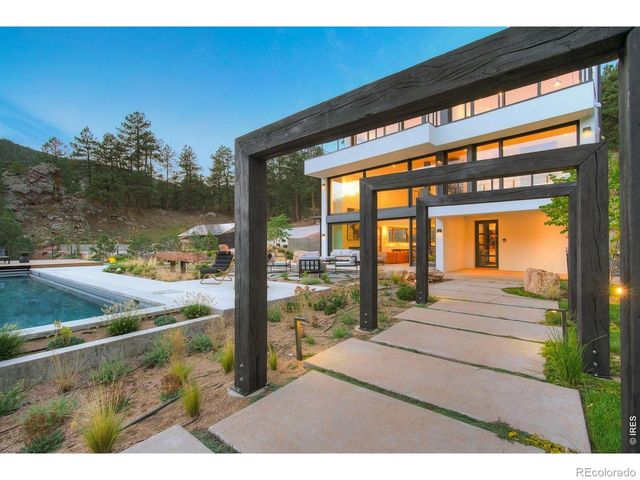228 Lion Point, Boulder, CO 80302