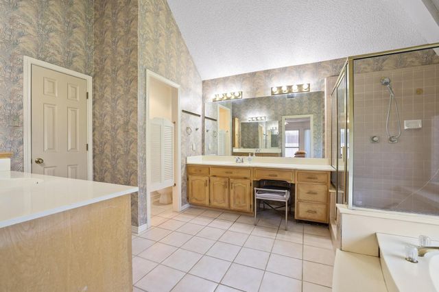 4201 Spurwood Drive, Carrollton, TX 75010