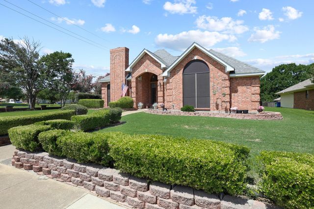 4201 Spurwood Drive, Carrollton, TX 75010