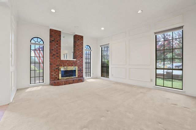 4201 Spurwood Drive, Carrollton, TX 75010