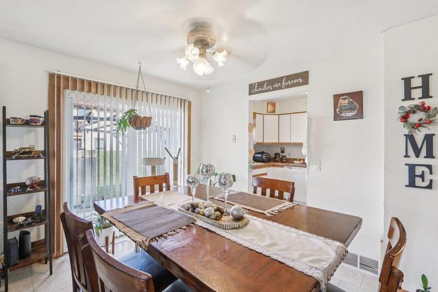 209-211 Buechner Drive, Mount Horeb, WI 53572