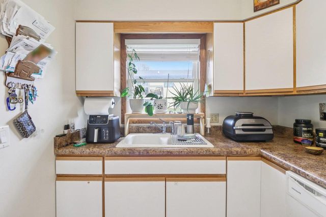 209-211 Buechner Drive, Mount Horeb, WI 53572