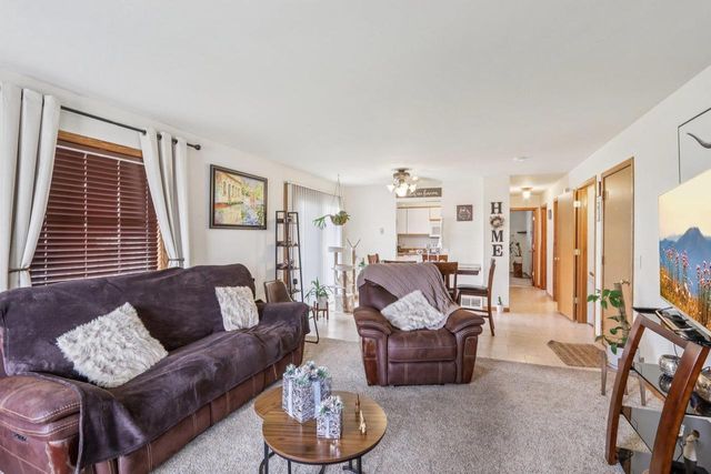 209-211 Buechner Drive, Mount Horeb, WI 53572