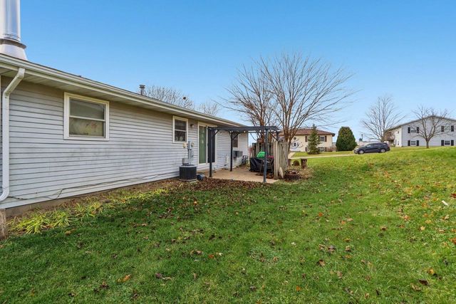 209-211 Buechner Drive, Mount Horeb, WI 53572