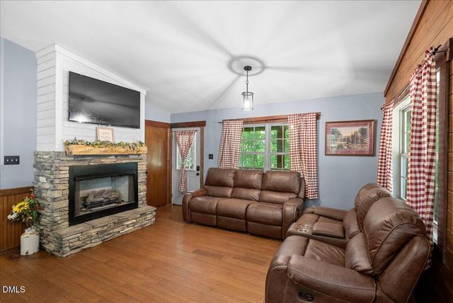 1571 Wayside Farm Road, Franklinton, NC 27525