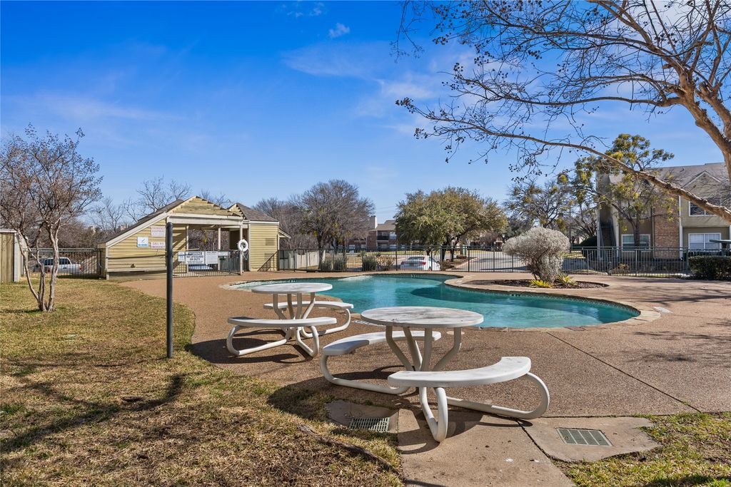 4115 Esters Road 710, Irving, TX 75038