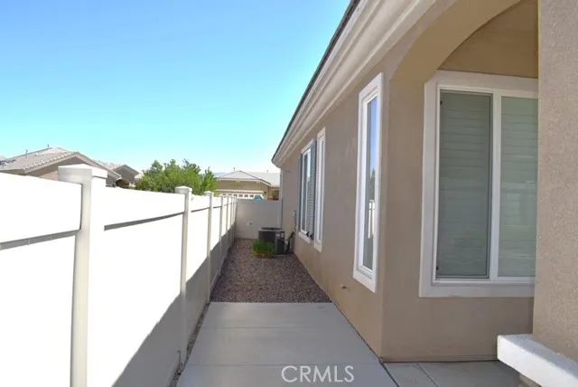 19484 Biltmore Road, Apple Valley, CA 92308